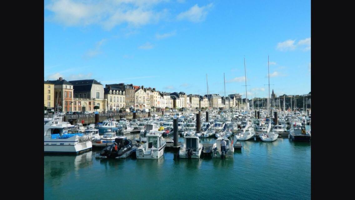 gite l'etoile de mer Eu (Seine-Maritime) Extérieur photo